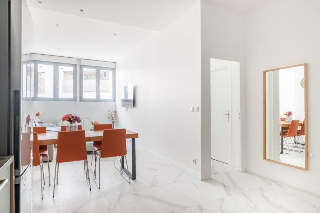 Appartamento Cosy Flat For 6 People #2 Asnières Esterno foto