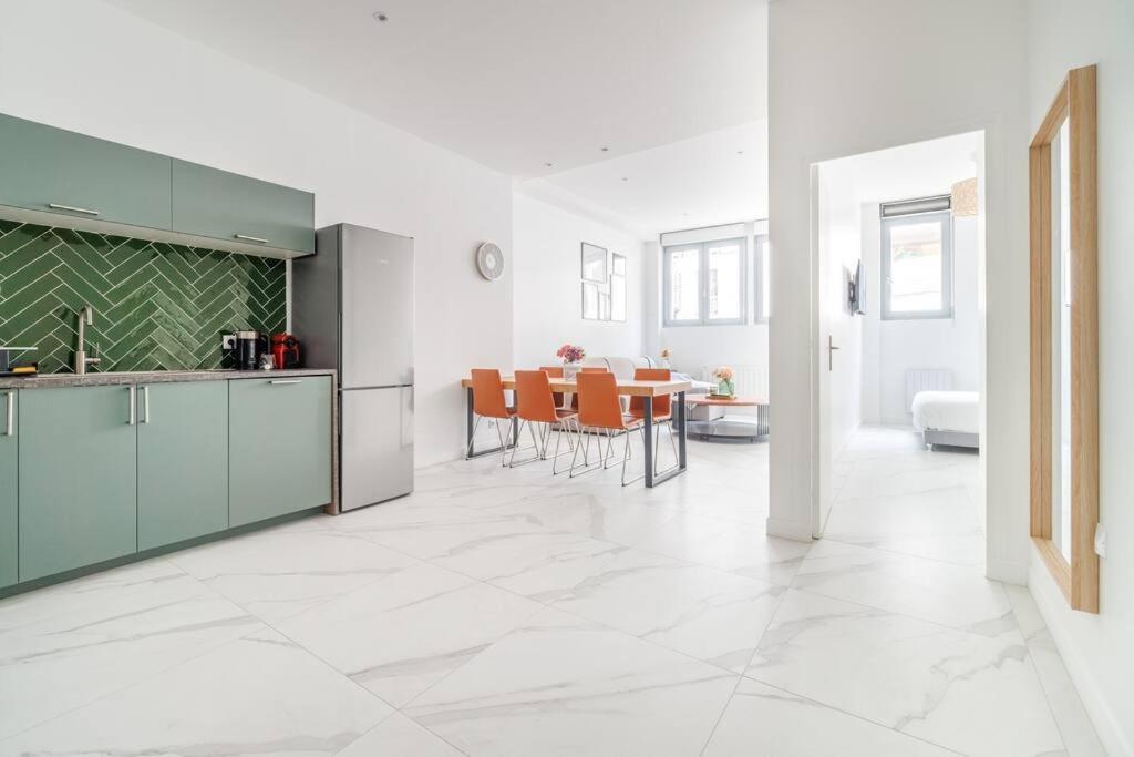 Appartamento Cosy Flat For 6 People #2 Asnières Esterno foto