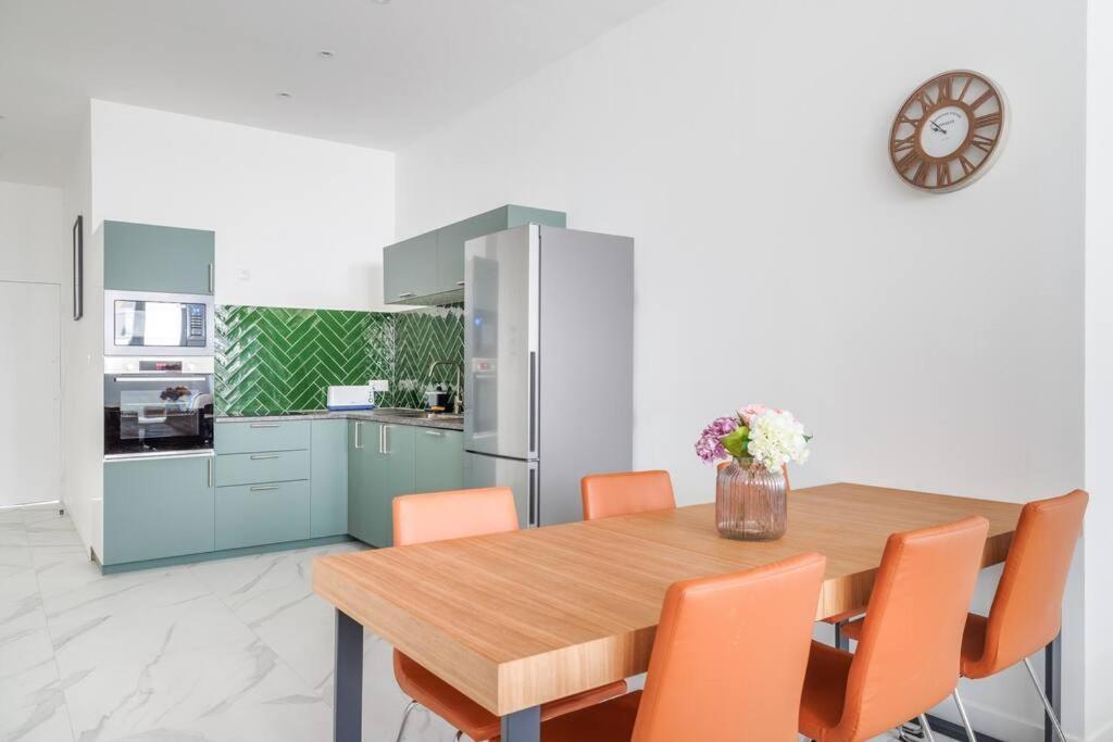 Appartamento Cosy Flat For 6 People #2 Asnières Esterno foto